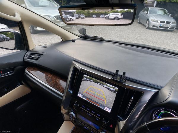 TOYOTA ALPHARD 2.5 HYBRID E-FOUR (8 SEATER) 397301398