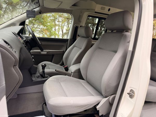 Volkswagen Caddy 1.9 TDI Life 5 Seater 397450312