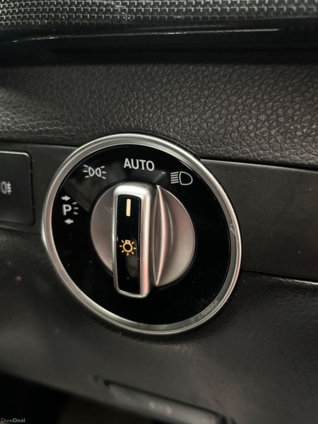 MERCEDES 180B AUTO ( LOW KMS ) 397451590