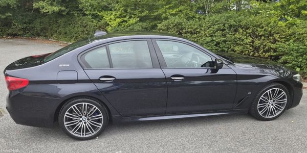 BMW 5-Series M-sport / Petrol/plug-in 397465764