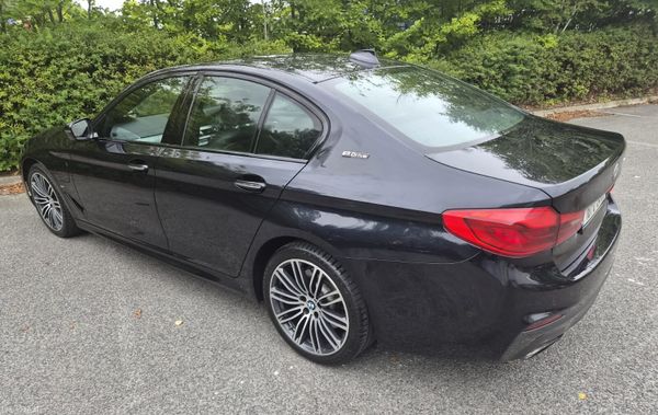BMW 5-Series M-sport / Petrol/plug-in 397465766