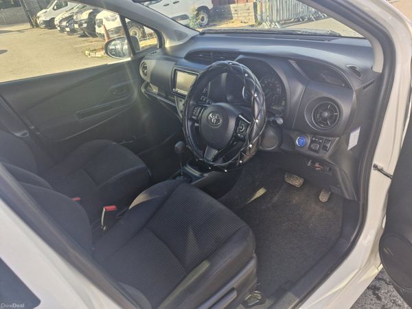 2022 Toyota Prius 1.5L Hybrid Low Miles Automatic 397485174