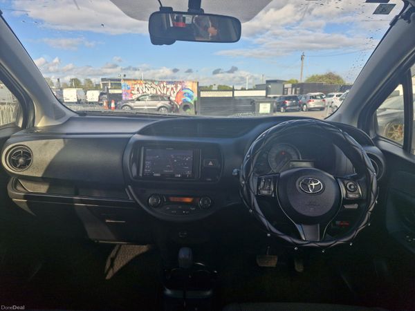 2022 Toyota Prius 1.5L Hybrid Low Miles Automatic 397485176