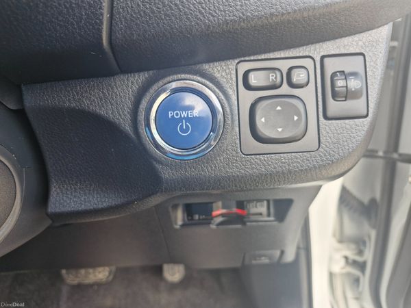 2022 Toyota Prius 1.5L Hybrid Low Miles Automatic 397485192