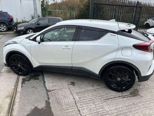 TOYOTA CHR 2019, 1.8 HYBRID AUTO LOW KMS HIGH SPEC 397435624