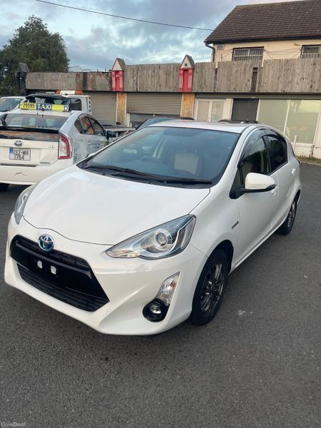 2015 Toyota Aqua, 5 of 12