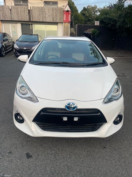 2015 Toyota Aqua, 4 of 12