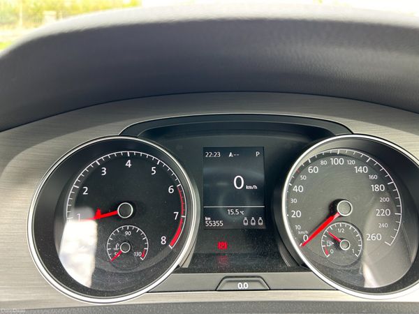 VOLKSWAGEN GOLF 2016, 1.2 TSI 5DR AUTO LOW KM 397687886