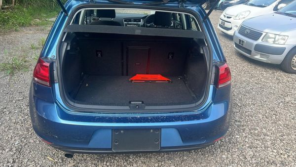 Volkswagen Golf 2015, 1.2 5DR AUTO LOW KM. 36000km 397600730