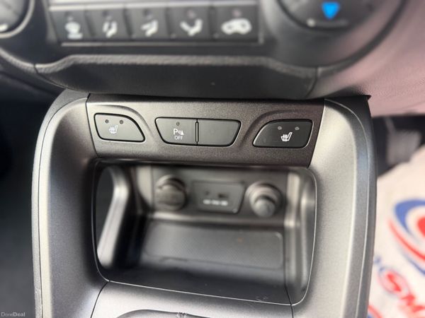 Hyundai ix35 Executive ( low kilometres) 397842232