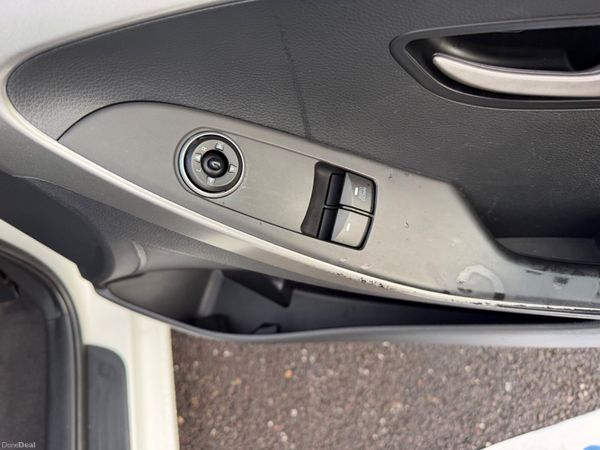 Hyundai i30 2015 CRDI Deluxe 397843886