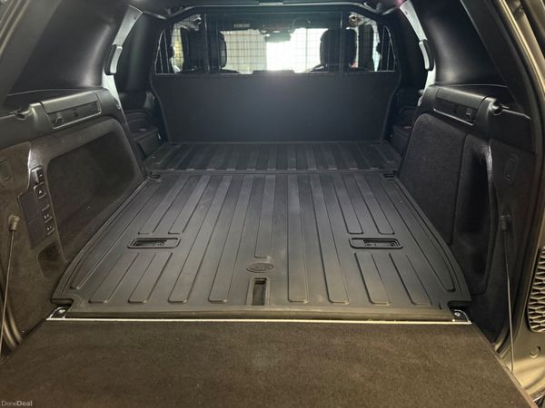 241 Land Rover Discovery 3.0D HSE 2 Seat Com / Ext 397873684