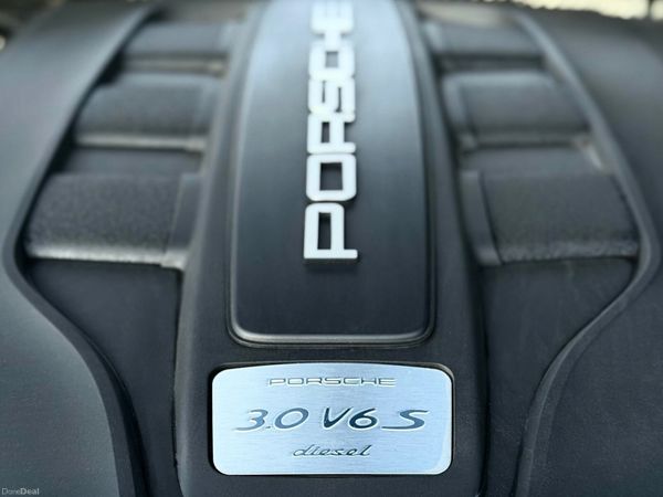 Porsche Macan S PDK Diesel 397878682