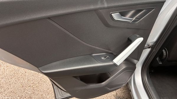 Audi Q2 2020 1.6 FULL PANORAMIC ROOF ! 397899916