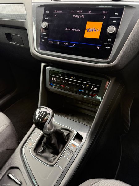 Stunning 231 Volkswagen Tiguan! 397831686