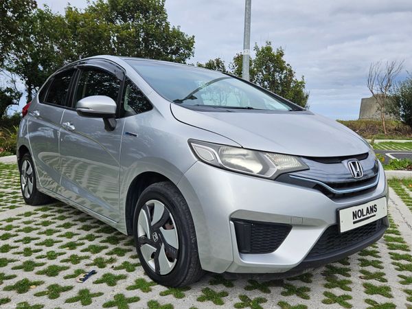 Honda Fit Hatchback, Petrol Hybrid, 2014, Silver