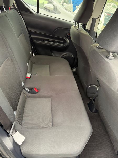 Toyota aqua sports low mileage 2 Years NCT 397967212