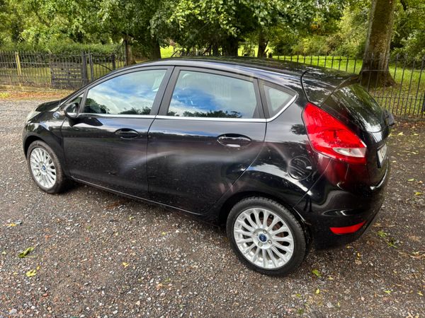 2012 Ford Fiesta ZETEC, 4 of 22