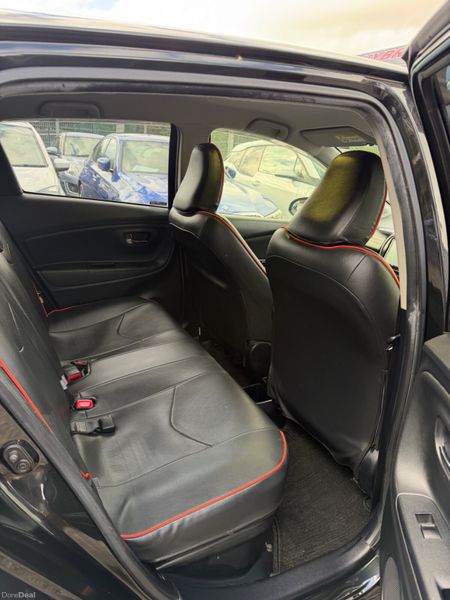 Toyota Vitz ( Yaris) Hybrid automatic 397976544