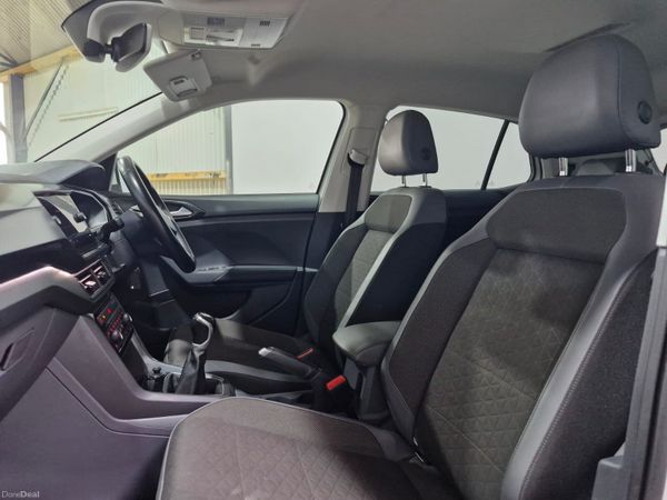 2020 Volkswagen T-Cross R-Line 1.0 TSi NCT 09/28 397900562
