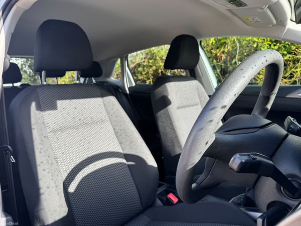 Volkswagen Polo 202 Manual Low KM 397912776