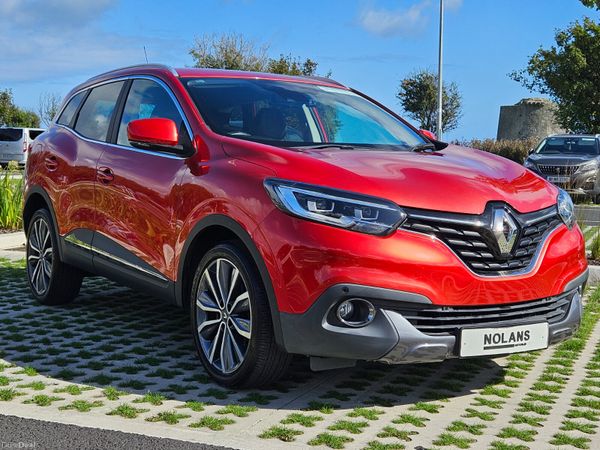 Renault Kadjar SUV, Petrol, 2018, Red