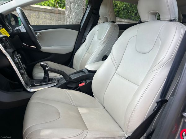 2016 VOLVO V40 DIESEL LEATHER INTERIOR 398040128