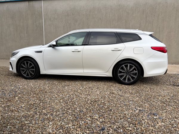 Kia Optima Estate 2018 398060366
