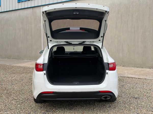 Kia Optima Estate 2018 398060374