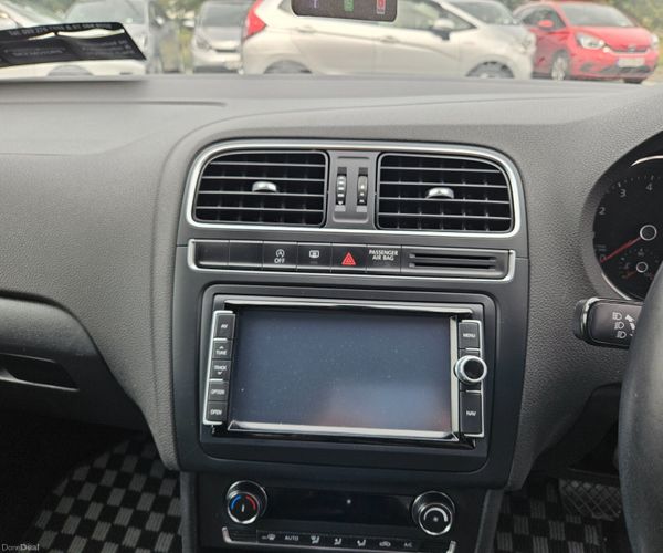 Volkswagen Polo 2017 Petrol Automatic 24K Kms only 398085970