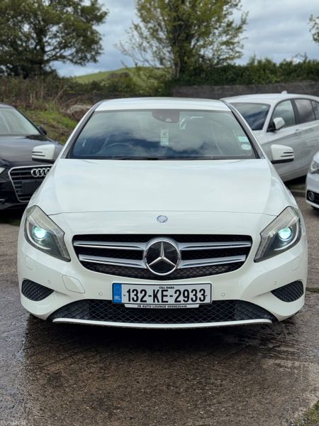 Mercedes A180 2013 1.6 Petrol Auto 51000 KM 2 keys 398018678
