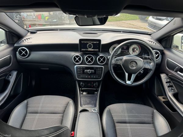 Mercedes A180 2013 1.6 Petrol Auto 51000 KM 2 keys 398018698