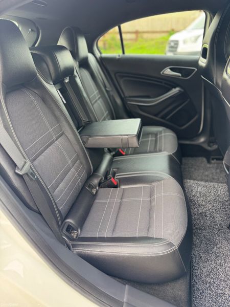 MERCEDES A180 1.6L Petrol Auto 2014 33000KM 2 KEYS 398147332