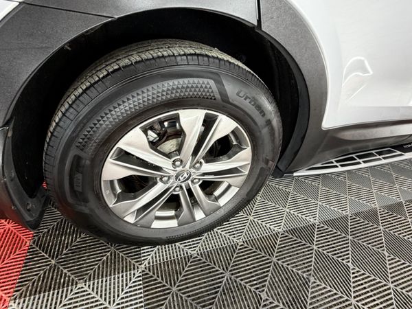 2013 Hyundai Santa Fe- 7 seater Family car NCT 398158044
