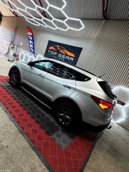 2013 Hyundai Santa Fe- 7 seater Family car NCT 398158054