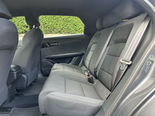 2023 MG MG4 64kw SERVICE HISTORY 398162630