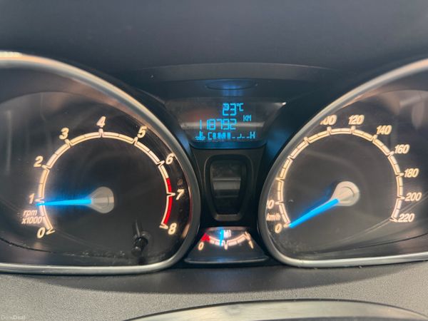 Ford Fiesta titanium 398164614