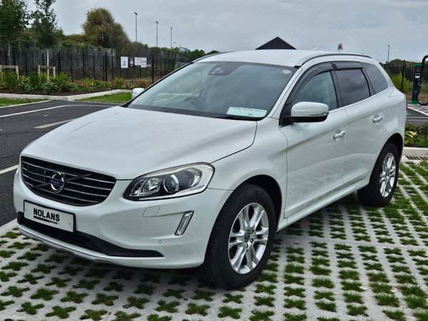 2016 Volvo XC60 SE Lux, 5 of 38