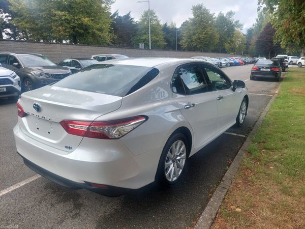 2018 TOYOTA CAMRY 2.5 PETROL HYBRID AUTO 398117104