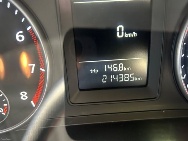 Volkswagen Touran 2015 7 SEATER ( NCT 05/27) 398118428