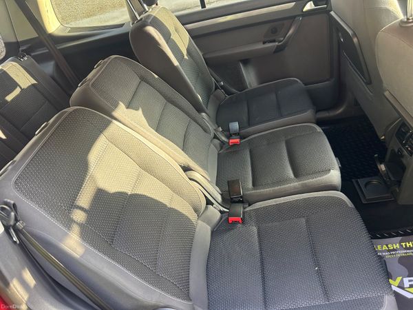 Volkswagen Touran 2015 7 SEATER ( NCT 05/27) 398118432