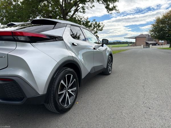 Toyota C-HR 2024 Sport 1.8 Hybrid Low Mileage 398280350