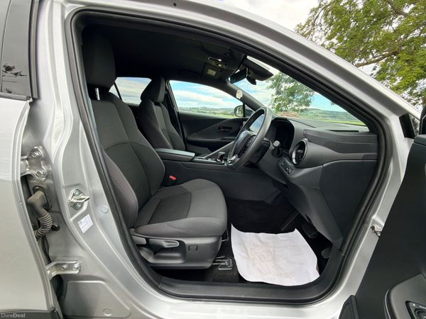 Toyota C-HR 2024 Sport 1.8 Hybrid Low Mileage 398280420