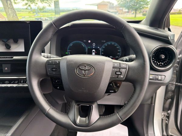 Toyota C-HR 2024 Sport 1.8 Hybrid Low Mileage 398280504