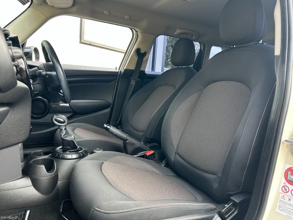 Mini Cooper 1.5 Petrol Auto 2016 398282702