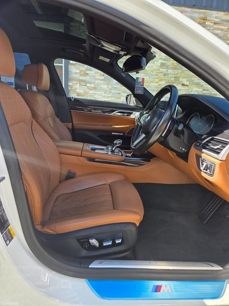 BMW 7-Series M SPORT 2018 / 740E 398282898