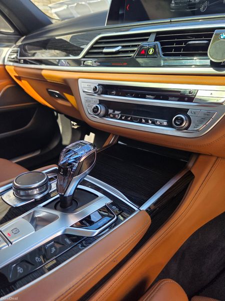 BMW 7-Series M SPORT 2018 / 740E 398282906