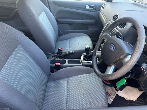 Ford Focus 2006 398294844