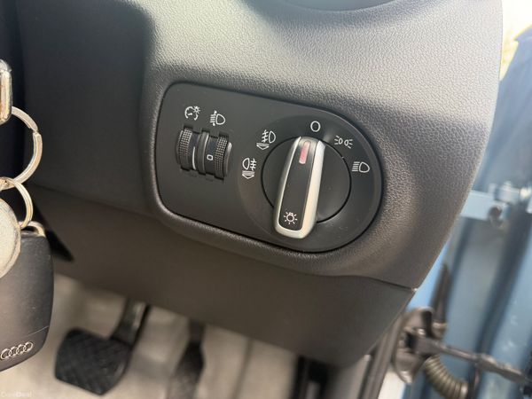 Audi A1 Diesel LOW KM 398237526