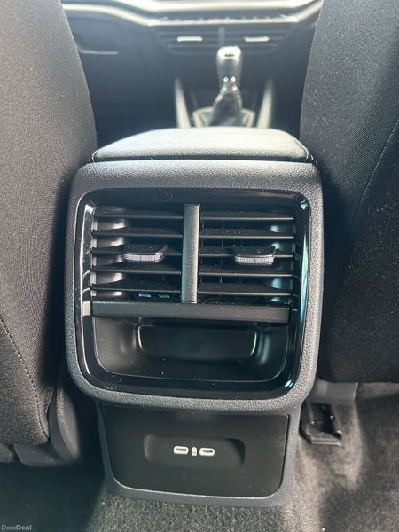 Skoda Octavia 2024 398354010